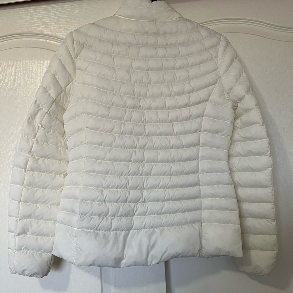 Ultra light Packable Jacket, White